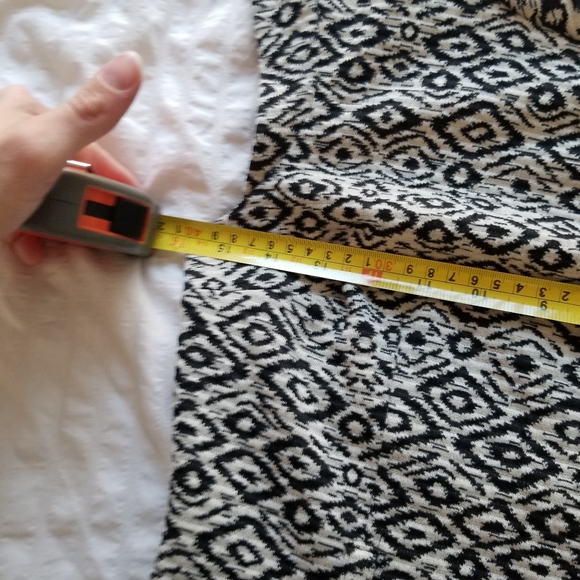 Gorgeous Nine West black and white dress, size 4 - Picture 13 of 16